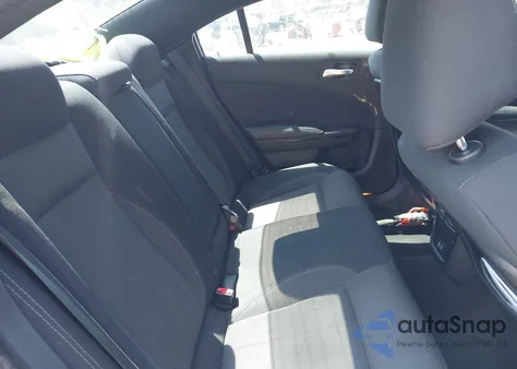 2017 Dodge Charger Se Rwd z USA, uszkodzony, nr VIN 2C3CDXBGXHH643102